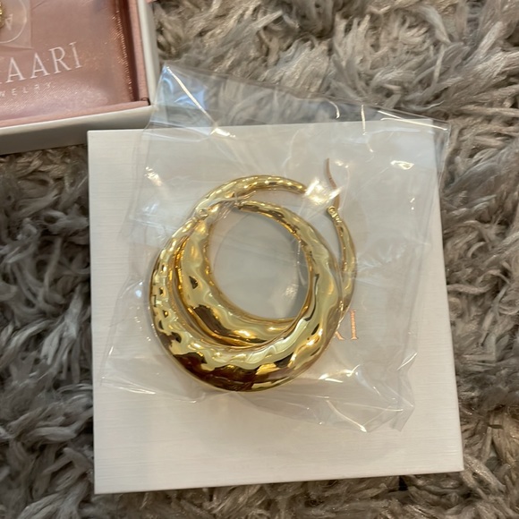 Waterproof. Ocean safe gold earrings - Picture 2 of 2